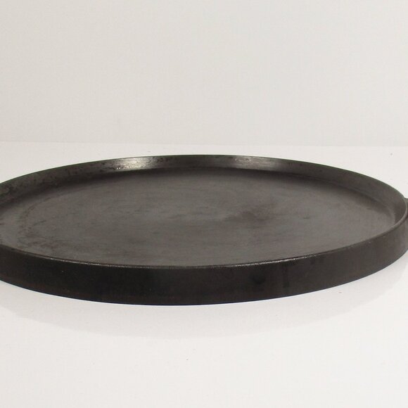 Vintage McClary’s #9 Cast Iron Round Griddle Skillet it measures11 Inches in Dia - Picture 4 of 8